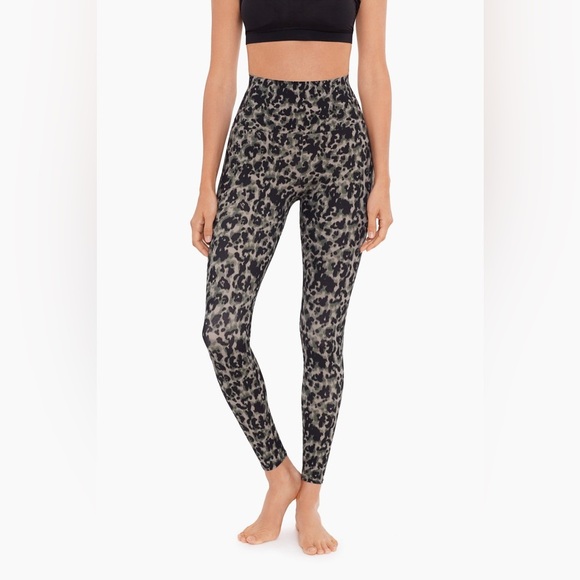 Miraclesuit Tortoise Shell Athleisure Leggings Size Large - Picture 2 of 8